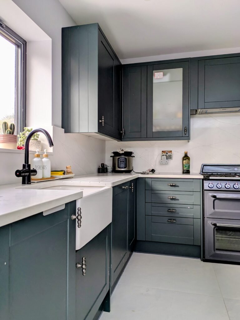 PXL_20251105_121307501.MP~2